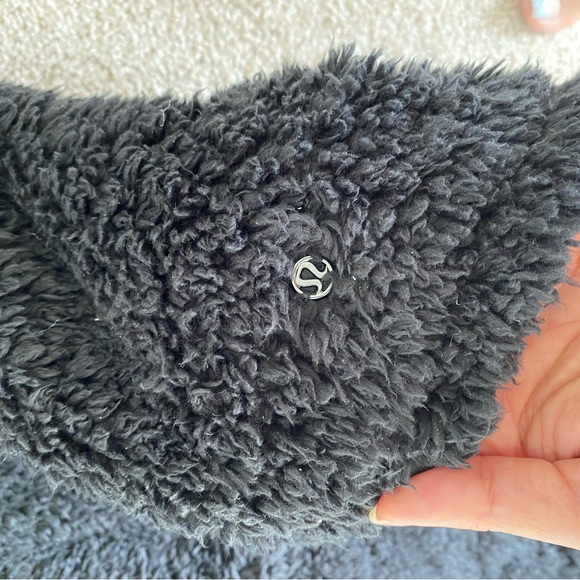 Lululemon Warm Restore Sherpa Pullover - Picture 2 of 3